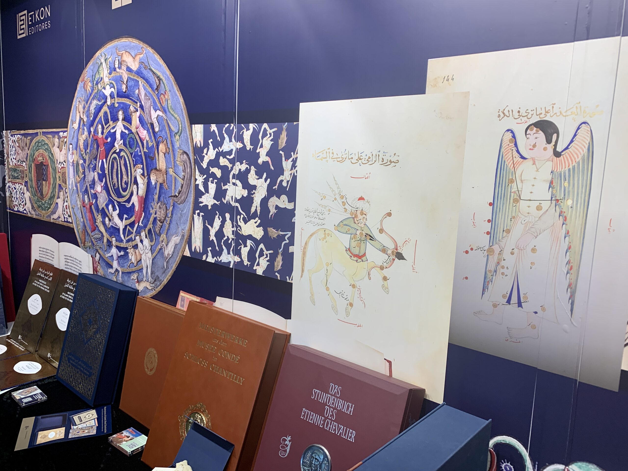 Ausstellungsstücke und Faksimile während der Frankfurter Buchmesse 2022